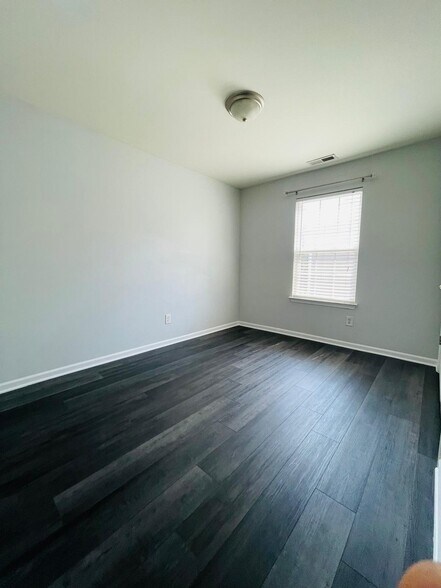 Building Photo - 3819 Fircrest Dr