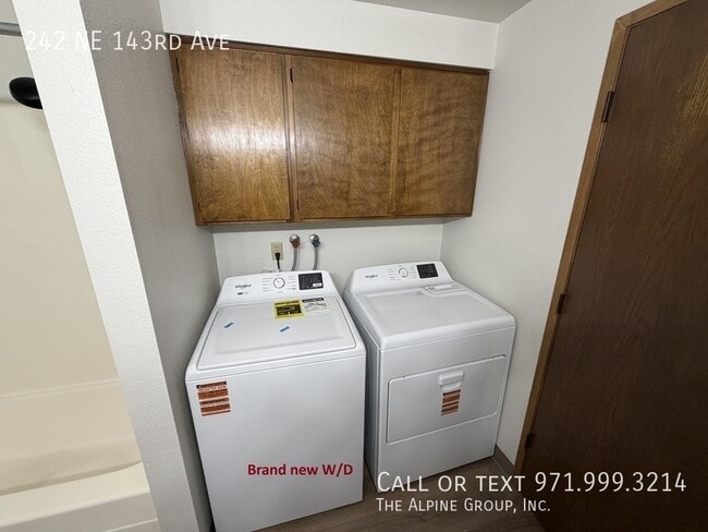 Building Photo - 242 NE 143rd Ave