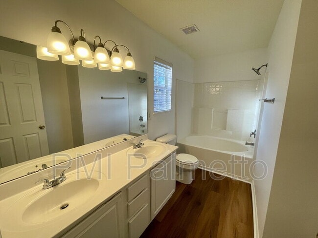 Building Photo - 944 Schofield Ln