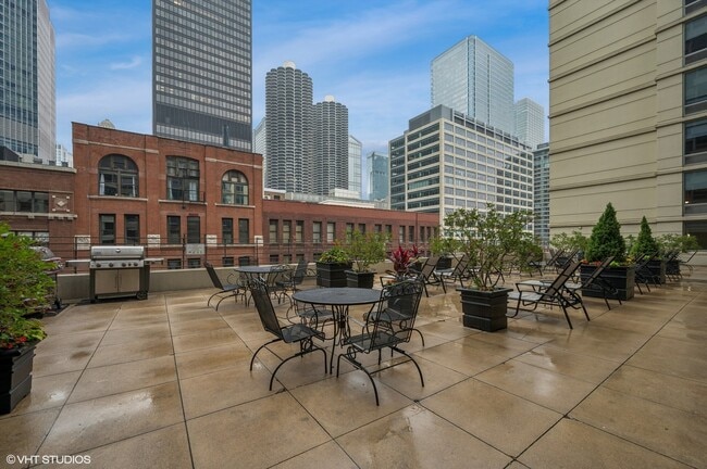 Building Photo - 440 N Wabash Ave