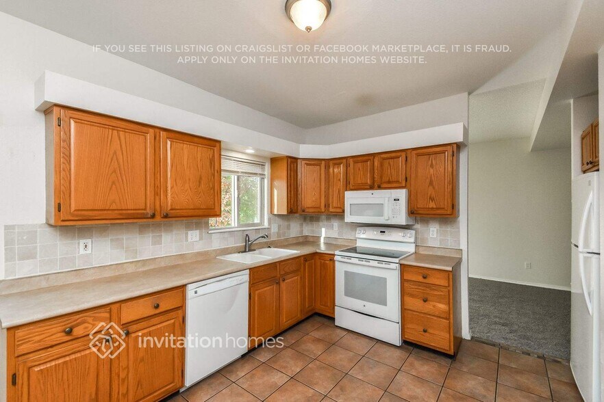 Building Photo - 7920 Camfield Cir