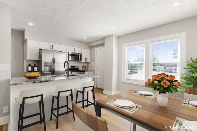 Building Photo - 1268 S High St