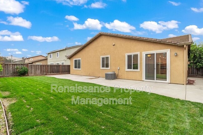 Building Photo - 15896 4 Corners Ct