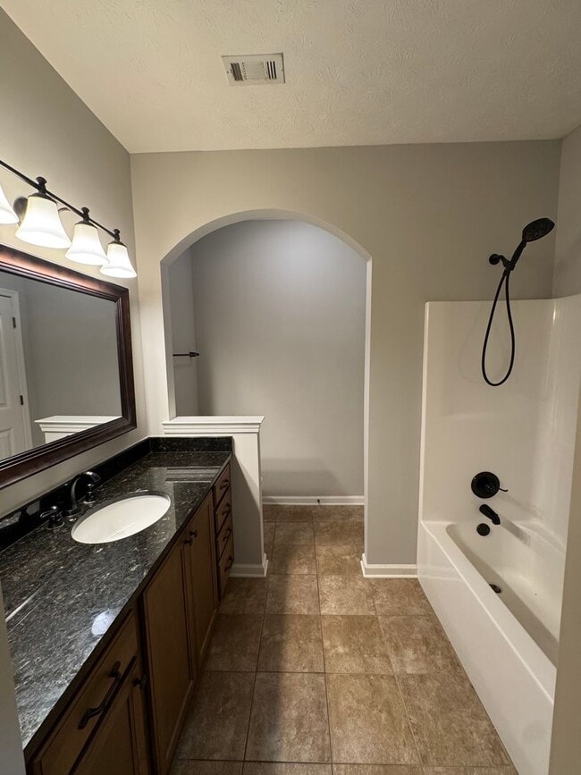 Building Photo - Pike Road Home