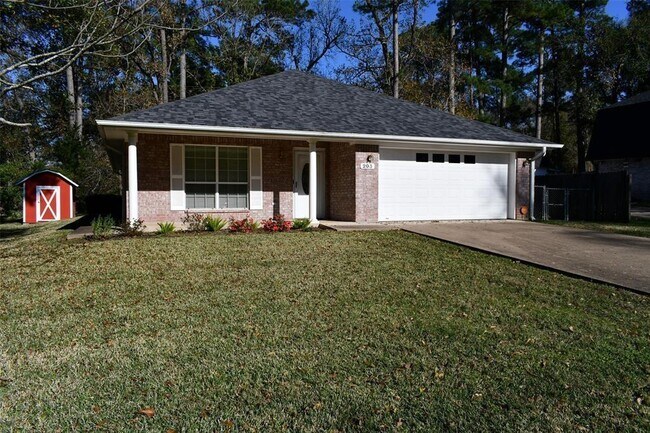 Building Photo - 203 Pine Valley