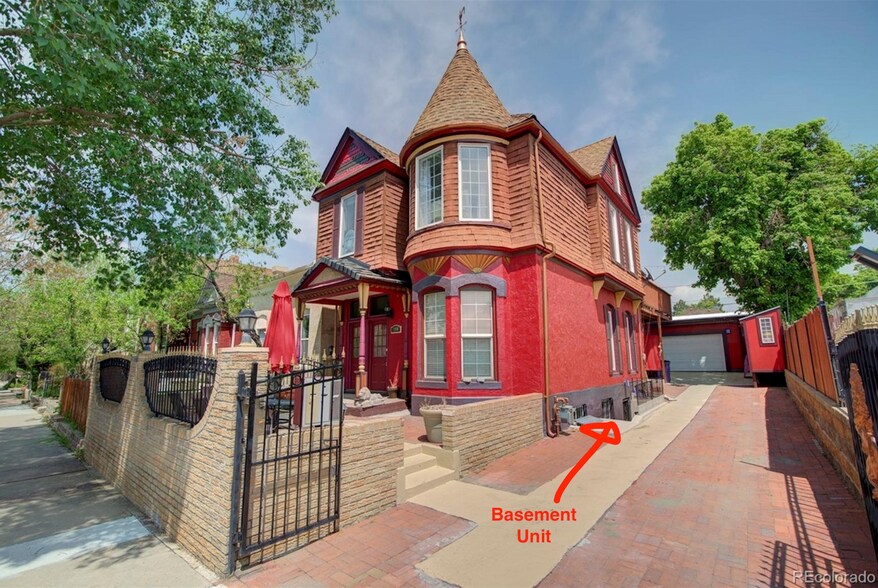Primary Photo - 2918 N Marion St