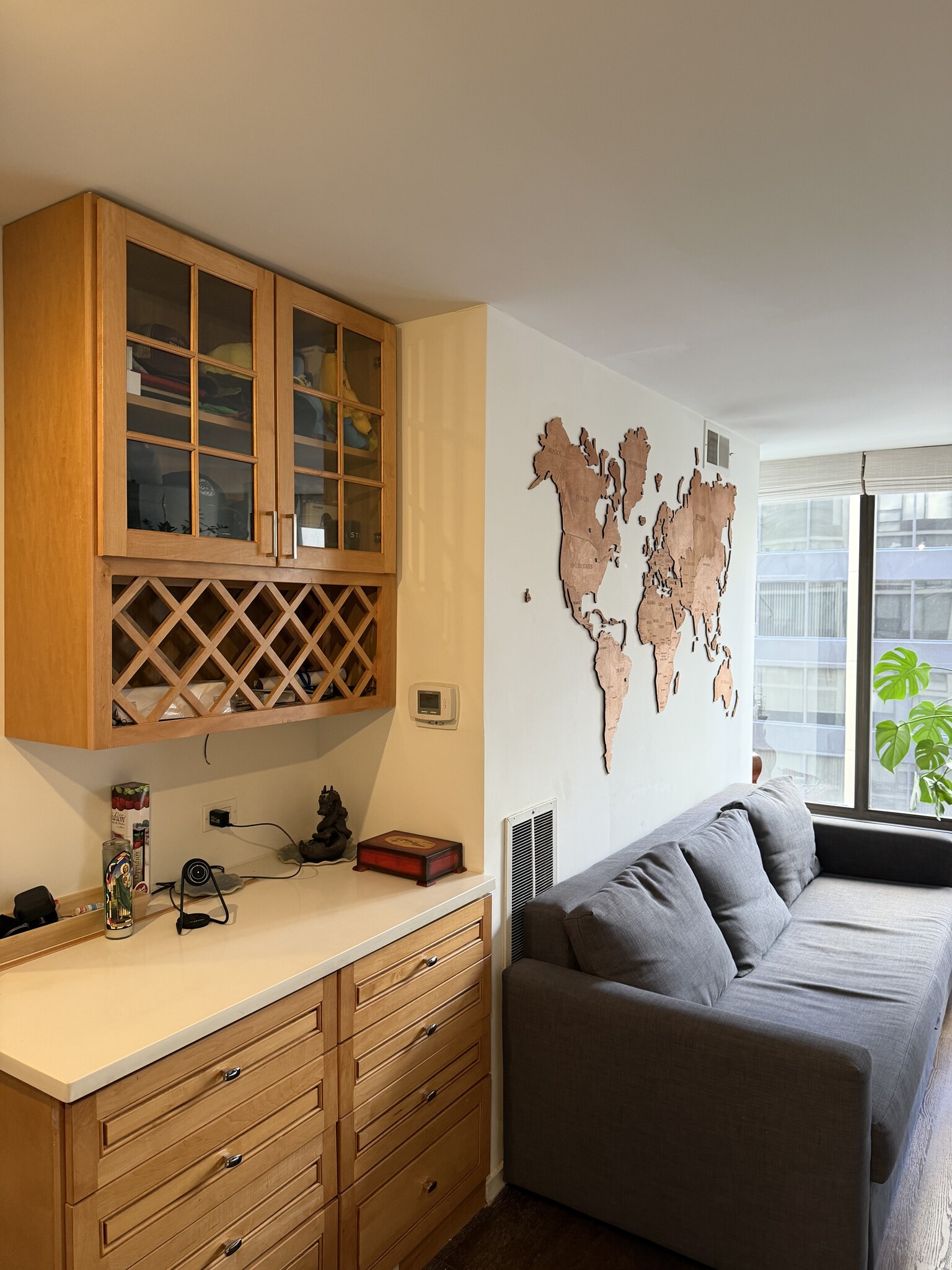 Building Photo - 230 E Ontario St