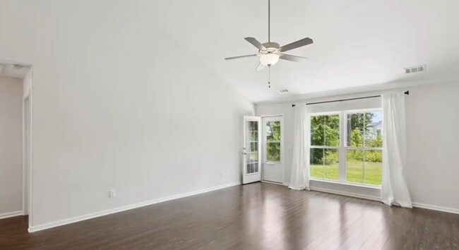 Building Photo - Beautiful 4BR Home in Gated Ramsey Landing!