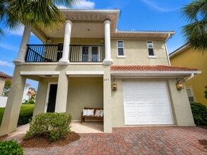 Building Photo - 241 Inverrary Dr