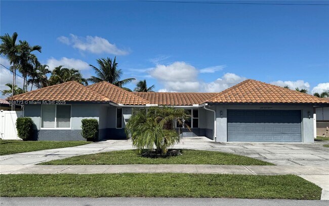 Primary Photo - 6311 NE 20th Way