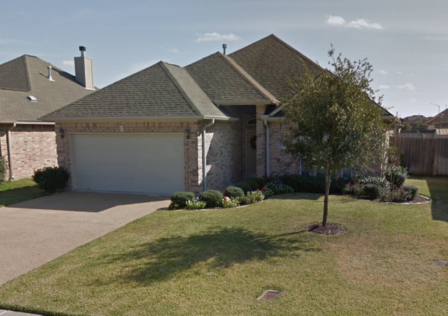 Building Photo - 202 Meir Ln