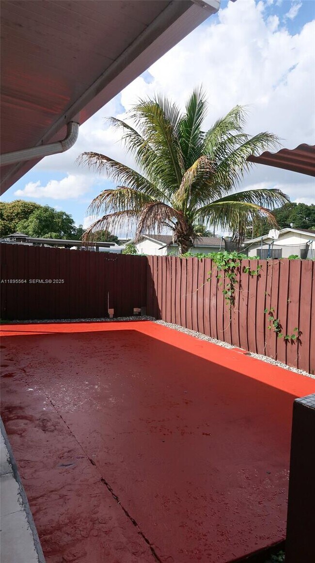 Building Photo - 3109 NW 64th St