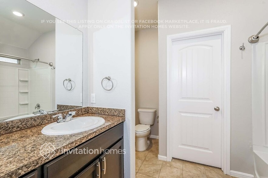 Building Photo - 848 Wylie St