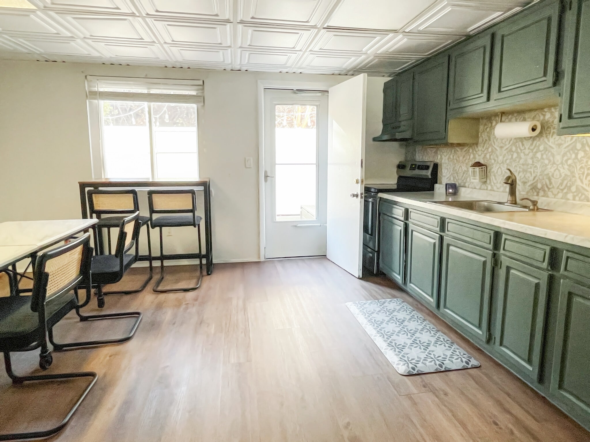 Building Photo - 227 Shore Dr