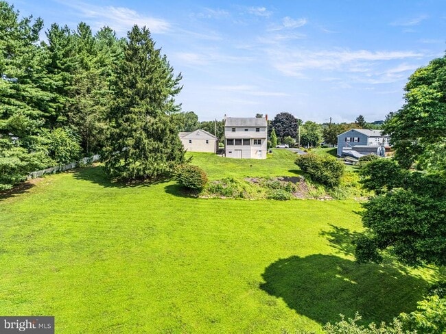 Building Photo - 1236 Ellis Cir