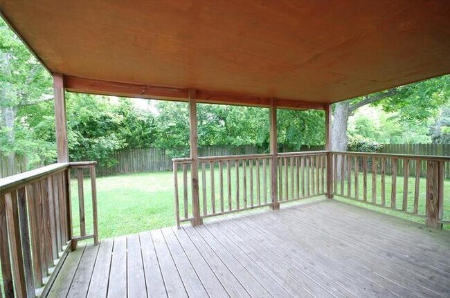 Building Photo - 1105 Avenue D