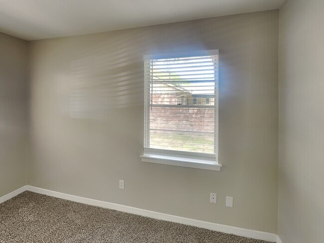 Building Photo - 10322 Antrim Ln