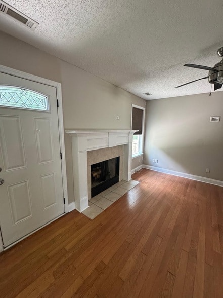 Building Photo - 520 Millbrook Villa Dr
