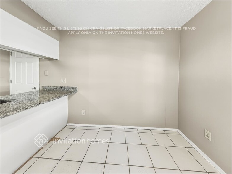 Building Photo - 612 Limetree Dr