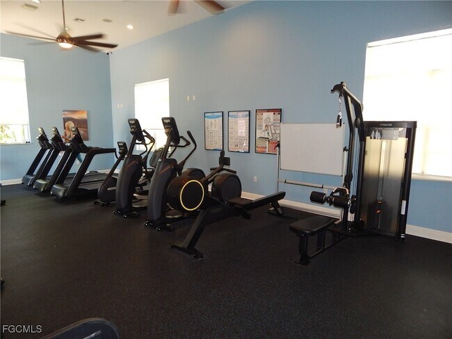 Building Photo - 1437 Weeping Willow Ct