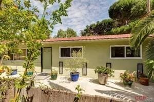 Building Photo - Charming & Private Ranch-Style on LOVR