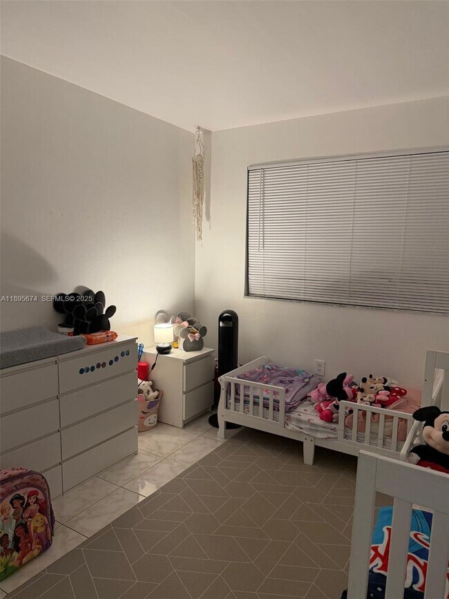 Building Photo - 15620 SW 80th St