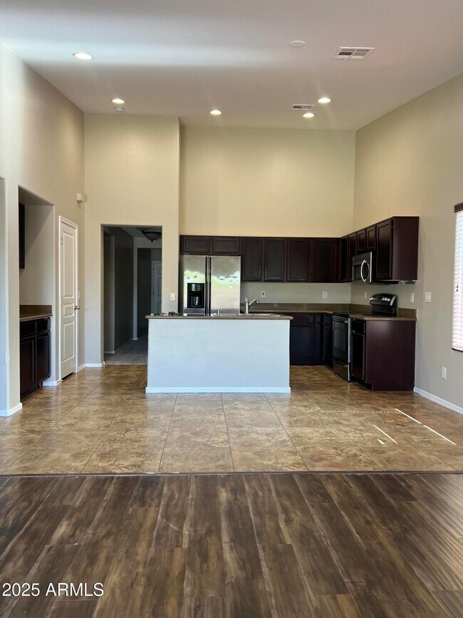 Building Photo - 1397 E Mayfield Dr