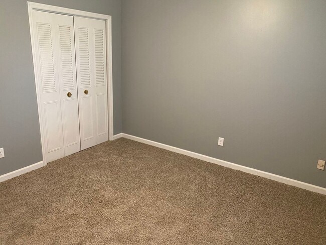 Building Photo - Three Bedroom, Large Lot, Pet Friendly,Hixson! ***Monthly rent $1900.00!***