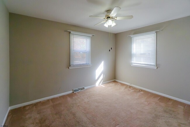 Building Photo - 318 Jefferson Ave