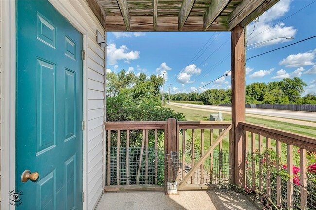 Building Photo - 608 Huntington Ct