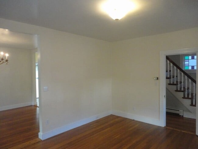 Building Photo - 39 E Bowery St