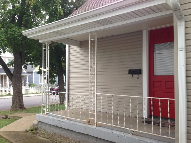 Front Porch - 1613 Fletcher Ave