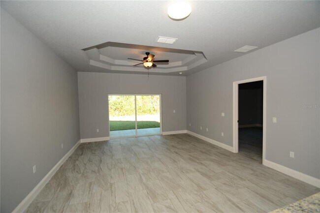 Building Photo - 25 Rosepetal Ln