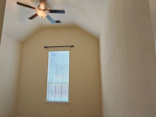 Building Photo - 5551 Twin Rivers Ln