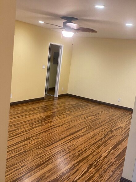 Living room - 8710 Delgany Ave