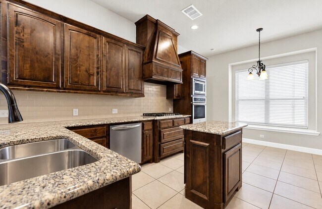 Building Photo - 12038 Big Springs Dr