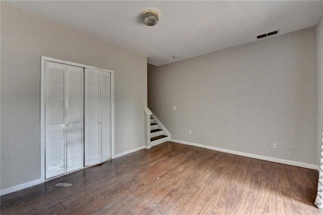 Building Photo - 3187 Mill Springs Cir NE