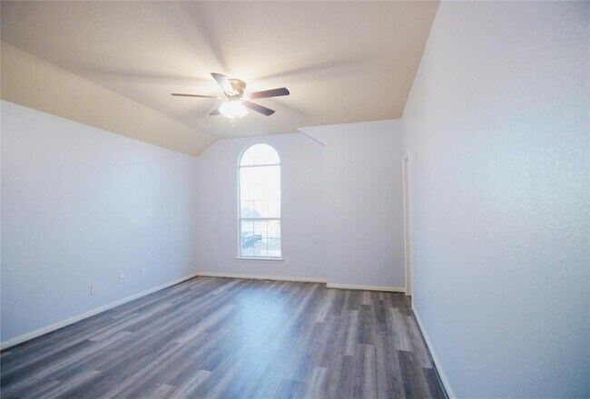 Building Photo - 4339 S Vineyard Mdw Ln