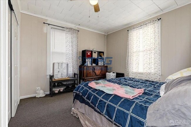 Building Photo - 243 Cedar St