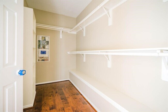 Building Photo - 11314 Sandermeyer Dr