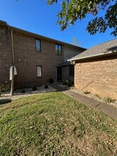 Building Photo - 3409 Fairway Dr