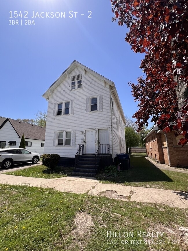 Primary Photo - 1542 Jackson St