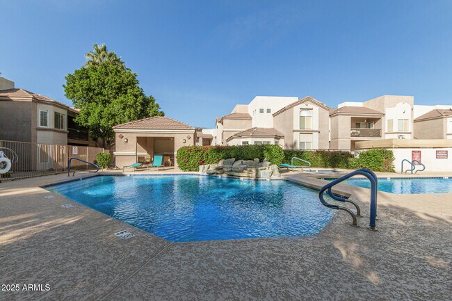 Building Photo - 17017 N 12th St