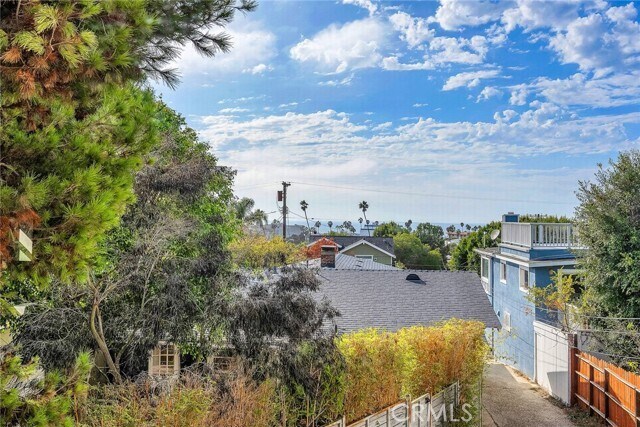 Building Photo - 204-S 1/2 CA-1