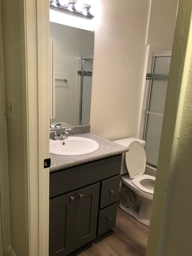 Building Photo - 1791 N Sycamore Ave