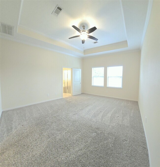 Building Photo - 12846 Northpointe Bend Dr