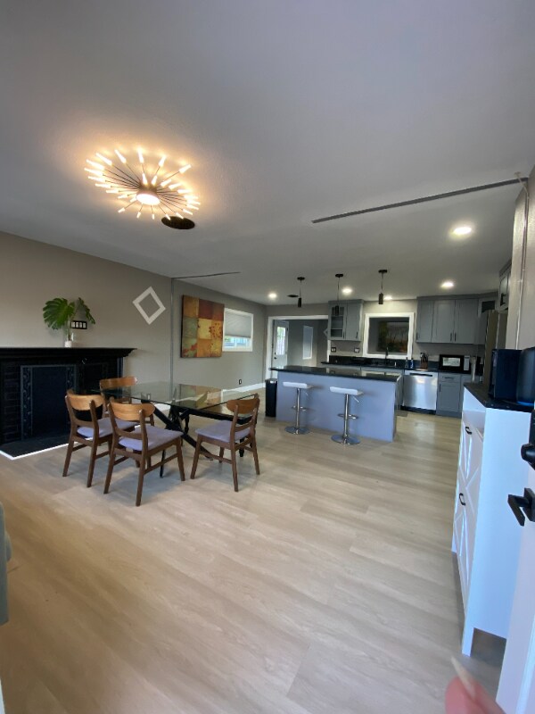 Building Photo - 6382 Yale Cir