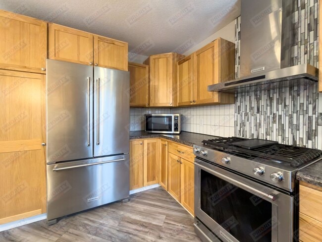 Building Photo - Your New Home!