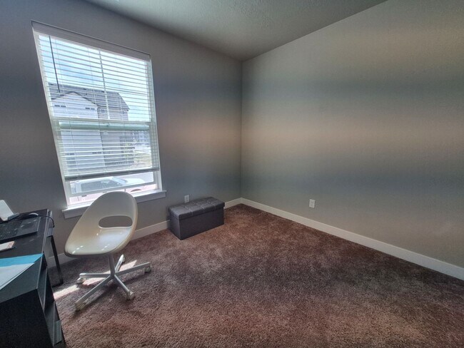 Building Photo - Charming 3 Bed Riverton Condo Minutes from Mountain View Village!!!