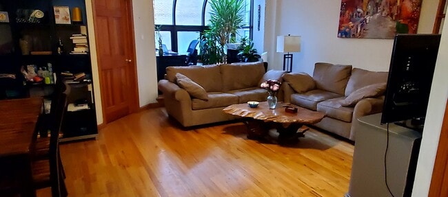 Building Photo - 278 W 86th St